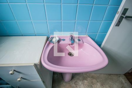 Casa à venda com 190m², 3 quartos e 2 vagas Casa à venda com 190m², 3 quartos e 2 vagasBanheiro 1