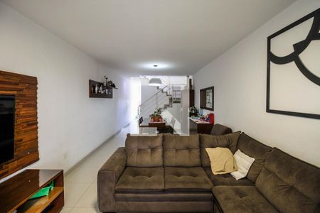 Sala de casa de condomínio à venda com 3 quartos, 160m² em Vila Ema, São Paulo