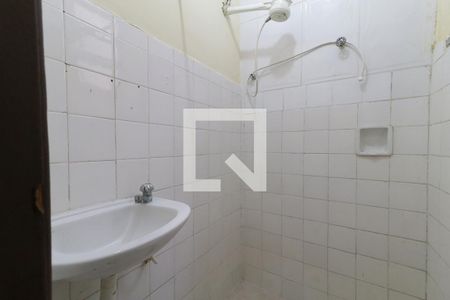 Banheiro de apartamento para alugar com 1 quarto, 24m² em Piedade, Rio de Janeiro