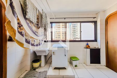 Apartamento para alugar com 179m², 4 quartos e 2 vagas Apartamento para alugar com 179m², 4 quartos e 2 vagasÁrea de Serviço