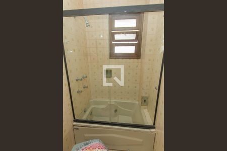 Apartamento à venda com 4502m², 5 quartos e 2 vagas Apartamento à venda com 4502m², 5 quartos e 2 vagasBanheiro da Suíte 2