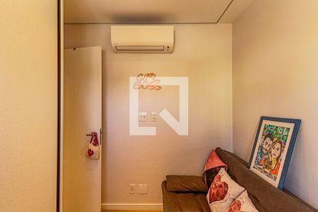 Quarto  de apartamento à venda com 2 quartos, 72m² em Caxingui, São Paulo