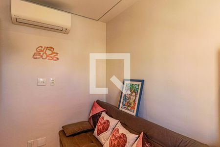 Quarto  de apartamento à venda com 2 quartos, 72m² em Caxingui, São Paulo