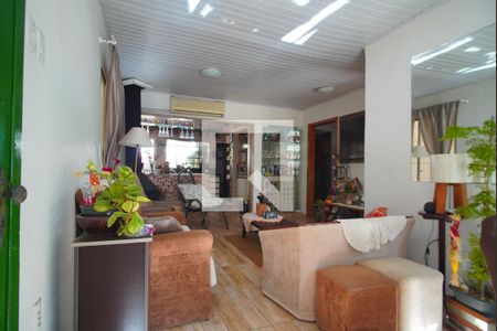 Sala  de casa à venda com 3 quartos, 170m² em Rubem Berta, Porto Alegre