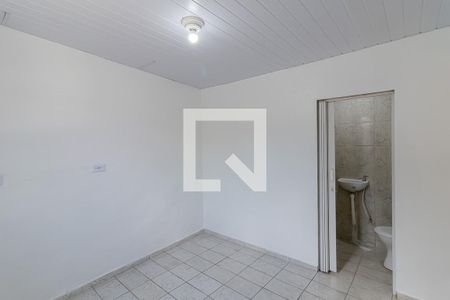 Suíte de casa para alugar com 1 quarto, 48m² em Vila Liviero, São Paulo