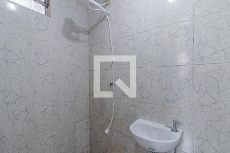 Banheiro da Suíte de casa para alugar com 1 quarto, 48m² em Vila Liviero, São Paulo