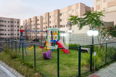 Apartamento para alugar com 42m², 2 quartos e 1 vaga Apartamento para alugar com 42m², 2 quartos e 1 vagaÁrea Comum - Playground