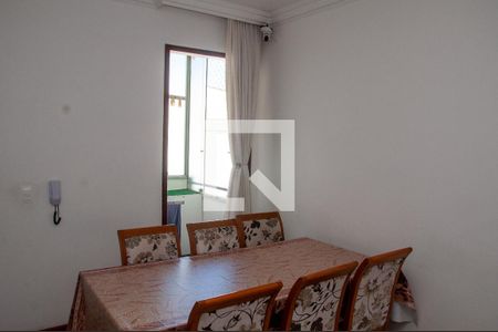 Sala de apartamento à venda com 3 quartos, 80m² em Riacho das Pedras, Contagem