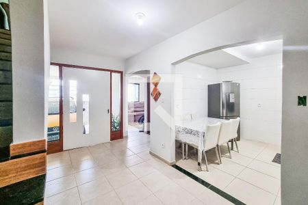 Sala 1 de casa à venda com 3 quartos, 140m² em Jardim Leblon, Belo Horizonte