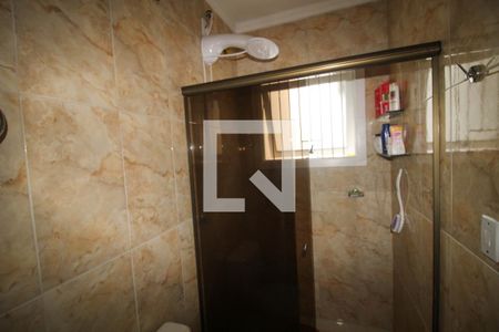 Banheiro da Suíte de casa à venda com 3 quartos, 200m² em Igara, Canoas