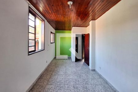 Quarto de casa para alugar com 1 quarto, 48m² em Maria Paula, Niterói