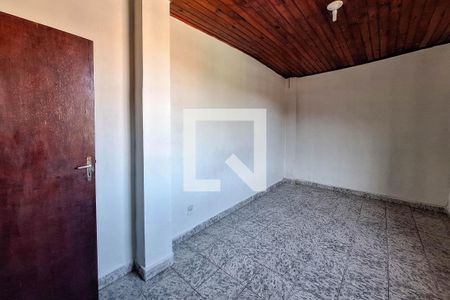 Quarto de casa para alugar com 1 quarto, 48m² em Maria Paula, Niterói