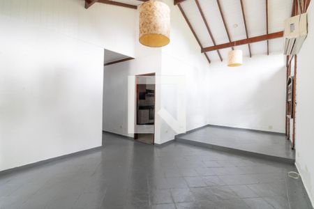 Sala de casa à venda com 4 quartos, 2000m² em Vargem Grande, Rio de Janeiro