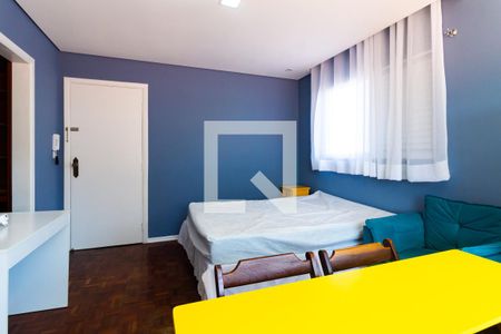 Quarto de kitnet/studio para alugar com 1 quarto, 30m² em Jardim Bonfiglioli, São Paulo