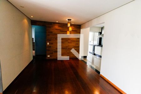 Sala  de apartamento para alugar com 3 quartos, 84m² em Jardim Londrina, São Paulo