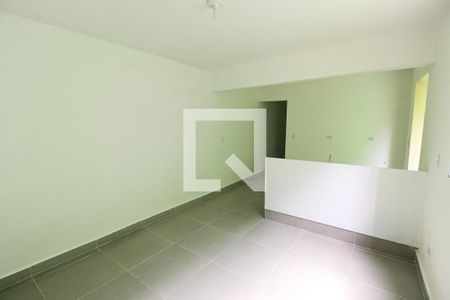 Sala de casa de condomínio para alugar com 2 quartos, 50m² em Jardim Vazani, São Paulo