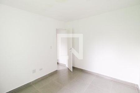 Quarto 1 de casa de condomínio para alugar com 2 quartos, 50m² em Jardim Vazani, São Paulo