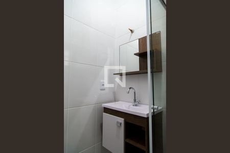 Banheiro de apartamento para alugar com 1 quarto, 24m² em Vila Fachini, São Paulo