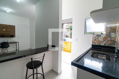 Cozinha de kitnet/studio para alugar com 1 quarto, 24m² em Vila Fachini, São Paulo