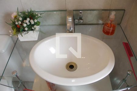 Casa de condomínio à venda com 260m², 3 quartos e 3 vagas Casa de condomínio à venda com 260m², 3 quartos e 3 vagasLavabo