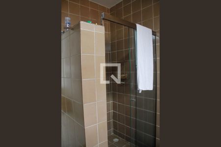 Casa de condomínio à venda com 260m², 3 quartos e 3 vagas Casa de condomínio à venda com 260m², 3 quartos e 3 vagasBanheiro da Suíte