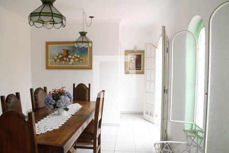 Casa de condomínio à venda com 260m², 3 quartos e 3 vagas Casa de condomínio à venda com 260m², 3 quartos e 3 vagasCozinha