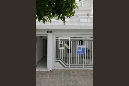 Casa de condomínio à venda com 260m², 3 quartos e 3 vagas Casa de condomínio à venda com 260m², 3 quartos e 3 vagasFachada