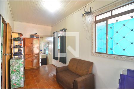 Sala de casa à venda com 4 quartos, 152m² em Rio Branco, Canoas