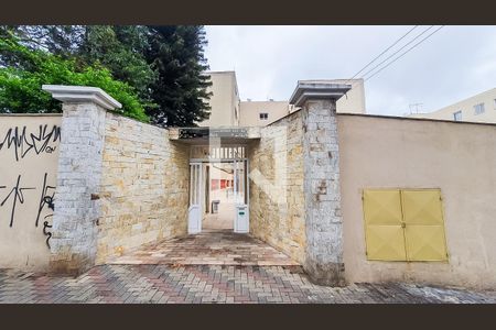 Fachada do Prédio de apartamento à venda com 2 quartos, 56m² em Conjunto Residencial José Bonifácio, São Paulo