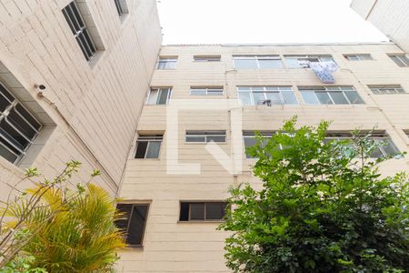 Fachada do bloco de apartamento à venda com 2 quartos, 56m² em Conjunto Residencial José Bonifácio, São Paulo