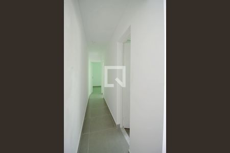 Corredor de apartamento para alugar com 2 quartos, 50m² em Jardim Vazani, São Paulo