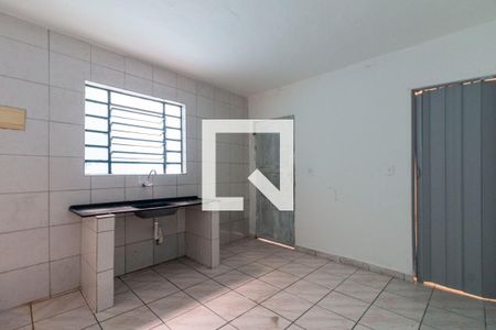 Cozinha de casa à venda com 1 quarto, 38m² em Vila Carmosina, São Paulo