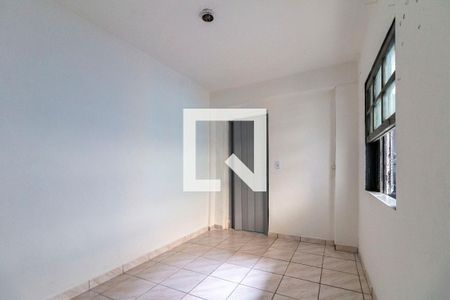 Sala/Quarto de casa à venda com 1 quarto, 38m² em Vila Carmosina, São Paulo