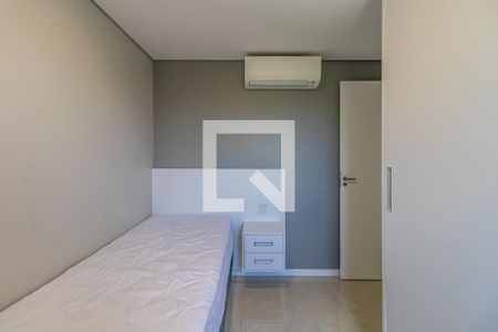 Quarto 1 de apartamento à venda com 2 quartos, 76m² em Jardim Tupanci, Barueri