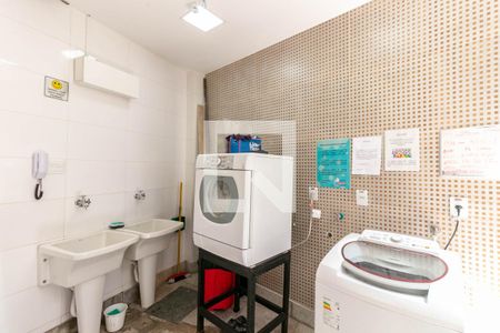 Studio para alugar com 28m², 1 quarto e sem vaga Studio para alugar com 28m², 1 quarto e sem vagaLavanderia