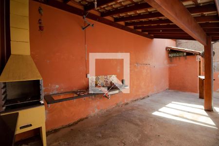 Casa à venda com 200m², 3 quartos e 4 vagas Casa à venda com 200m², 3 quartos e 4 vagasChurrasqueira