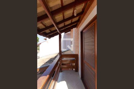 Casa à venda com 200m², 3 quartos e 4 vagas Casa à venda com 200m², 3 quartos e 4 vagasSacada da Suíte