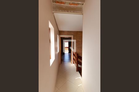 Casa à venda com 200m², 3 quartos e 4 vagas Casa à venda com 200m², 3 quartos e 4 vagasCorredor