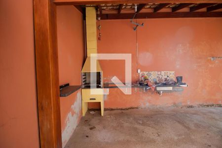 Casa à venda com 200m², 3 quartos e 4 vagas Casa à venda com 200m², 3 quartos e 4 vagasChurrasqueira