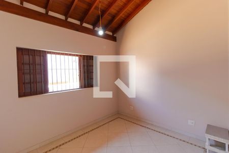 Casa à venda com 200m², 3 quartos e 4 vagas Casa à venda com 200m², 3 quartos e 4 vagasQuarto 01