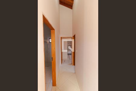 Casa à venda com 200m², 3 quartos e 4 vagas Casa à venda com 200m², 3 quartos e 4 vagasCorredor