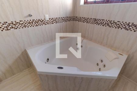 Casa à venda com 200m², 3 quartos e 4 vagas Casa à venda com 200m², 3 quartos e 4 vagasBanheiro da Suíte