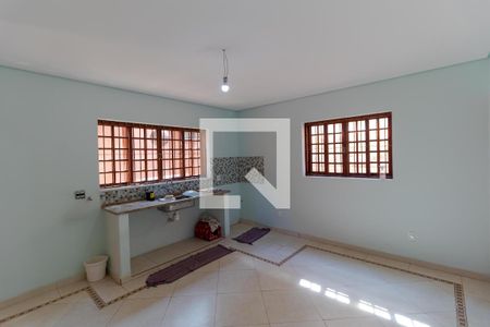 Casa à venda com 200m², 3 quartos e 4 vagas Casa à venda com 200m², 3 quartos e 4 vagasCozinha