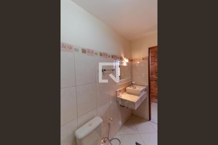 Casa à venda com 200m², 3 quartos e 4 vagas Casa à venda com 200m², 3 quartos e 4 vagasBanheiro 01