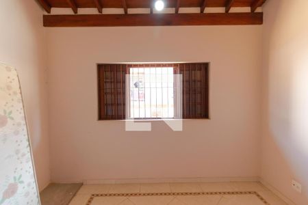 Casa à venda com 200m², 3 quartos e 4 vagas Casa à venda com 200m², 3 quartos e 4 vagasQuarto 01