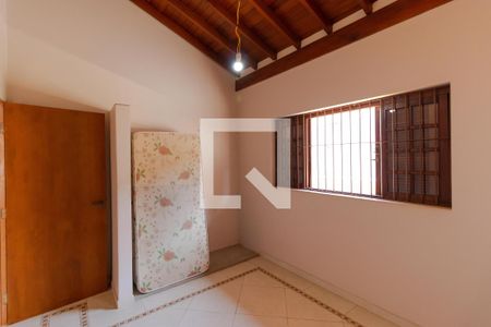 Casa à venda com 200m², 3 quartos e 4 vagas Casa à venda com 200m², 3 quartos e 4 vagasQuarto 01