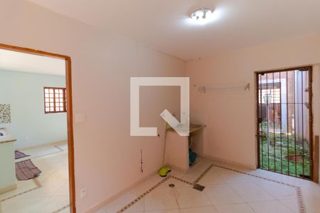 Casa à venda com 200m², 3 quartos e 4 vagas Casa à venda com 200m², 3 quartos e 4 vagasÁrea de Serviço