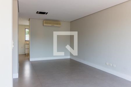 Sala de casa para alugar com 2 quartos, 104m² em Vila Pirajussara, São Paulo