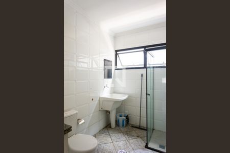 Banheiro e Serviço de apartamento para alugar com 1 quarto, 32m² em Penha de França, São Paulo