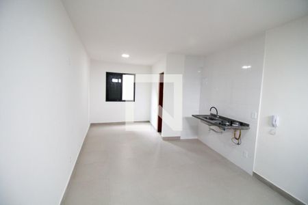 Sala/Cozinha de kitnet/studio para alugar com 1 quarto, 24m² em Penha de França, São Paulo